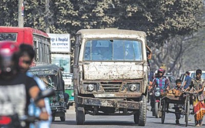 不適格車両は運行禁止