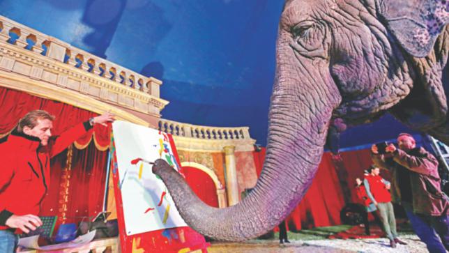 出品したインドの象の絵画