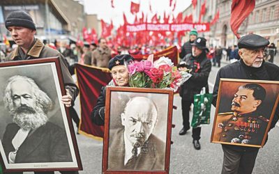 ボルシェビキ革命：ロシアは、100年を記念して、