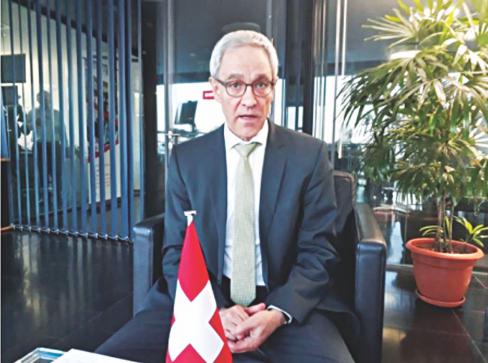 投資環境改善を：スイス大使