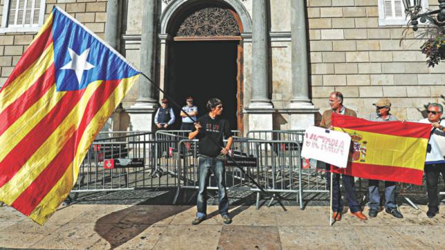 カタロニア独立：スペイン最高検察官が反乱事件を要求