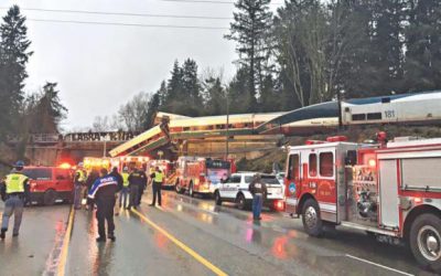 米国の列車脱線事件で殺害された複数の人