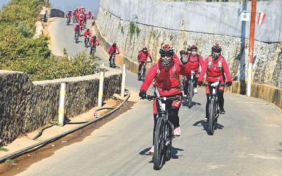 人身売買に反対する「カンフー・ナンズ」サイクル3000km