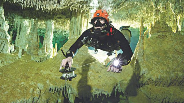 メキシコで発見された「最大の浸水洞窟」
