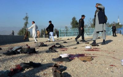 15人がアフガニスタンの葬儀で自爆攻撃で死亡