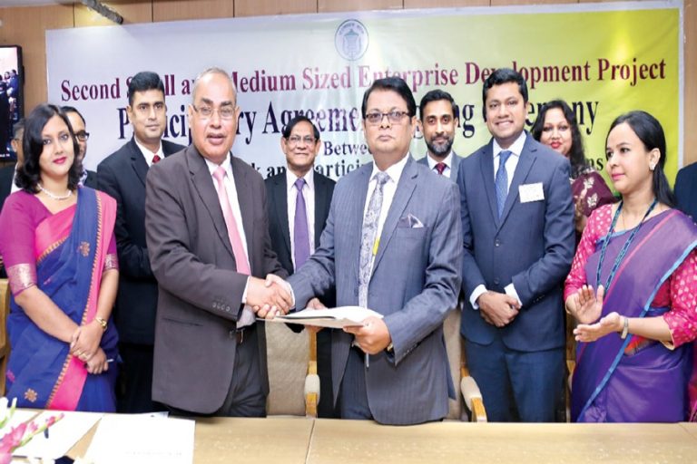 プレミアバンク・リミテッドは、バングラデシュ銀行と2億4000万ドルの参加契約を締結