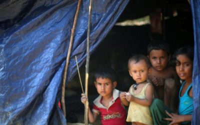 Rohingyaの子供の苦しんでいる声を聞く