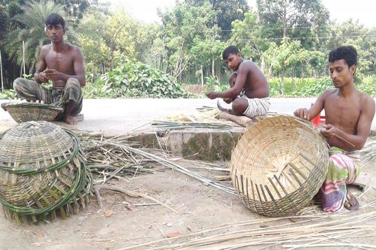 パブナ竹工芸職人がローン施設を探しています