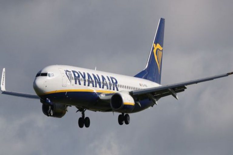 Ryanairはグラスゴー空港に20本のルートとその拠点を持つ