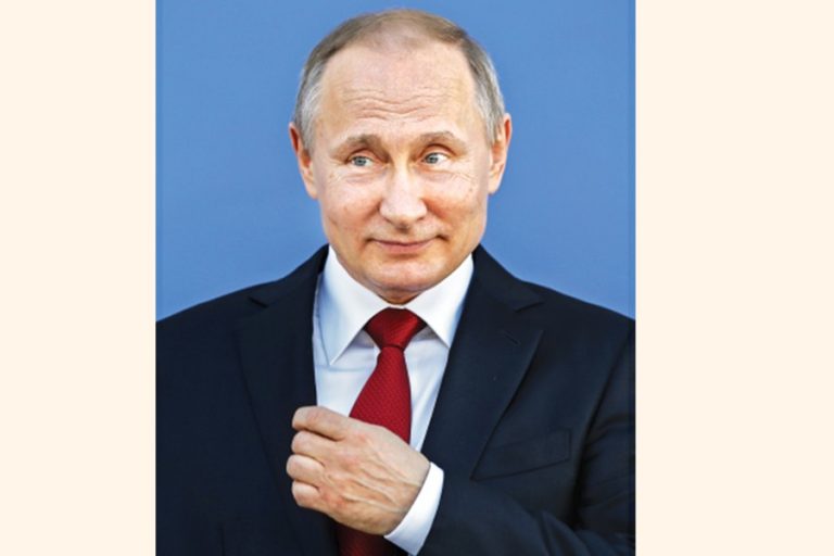 プーチン大統領はロシアの舵取りでさらに6年間を確保