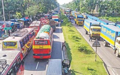 Ctg-Dhakaハイウェイの公衆苦難