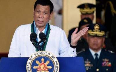 フィリピンは中国の爆撃機に「適切な行動を取る」