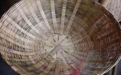 Rajshahi地域の竹のバスケットの需要が増加