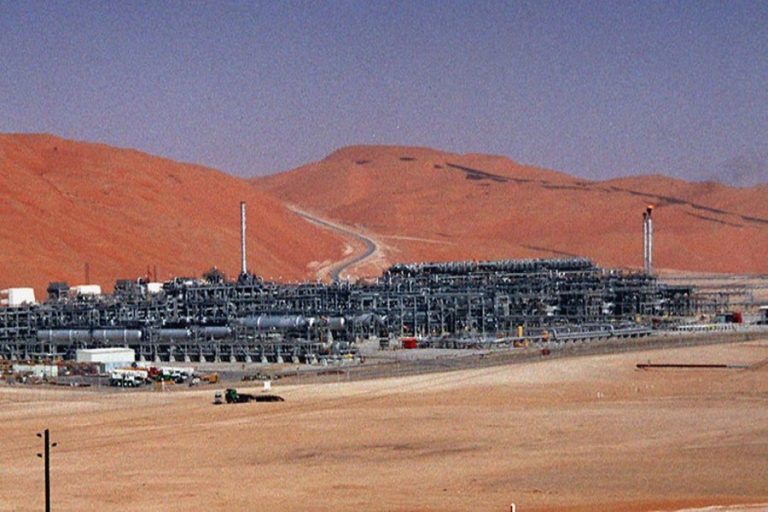 サウジアラビア、石油生産を引き上げる