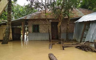 Fulgaziの多くの村を浸水させる洪水