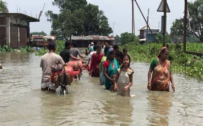 モンスーン洪水、地滑りはインドで15人の命を奪う