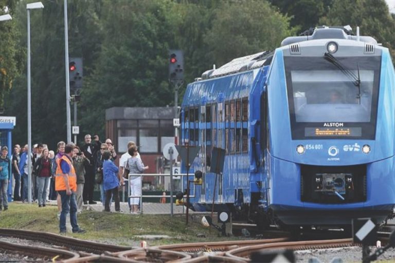 水素を利用した列車が途絶える原因となる