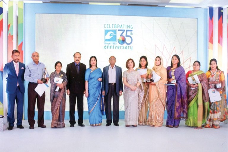 8人の起業家がMIDAS賞を受賞