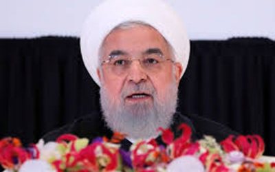 イランで「政権交代」を求める米国、ルハニ氏