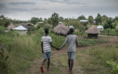 ウガンダ、40万人の避難民を避難させる