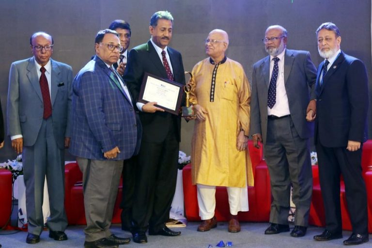 EBLのShowkat Ali Chowdhury会長が金賞を受賞