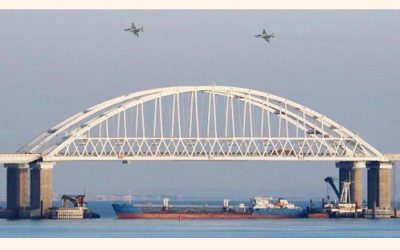 アゾフ海では、プーチン大統領は致命的なウクライナ戦を演じる