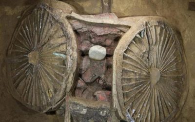 考古学者が中国で2,500年前の豪華客車を発表