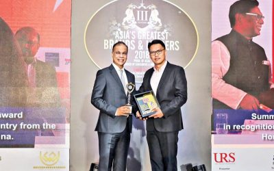 Aziz Khanが「Global Asian of the Year 2018」賞を受賞しました