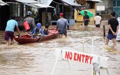 地すべり、洪水によりフィリピンで22人が死亡