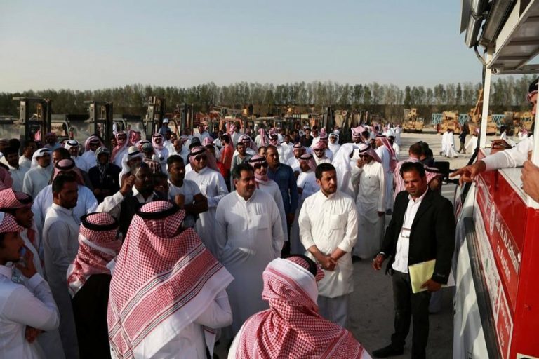 サウジアラビアの裁判所は、拘束された大物の破産申請を承認します