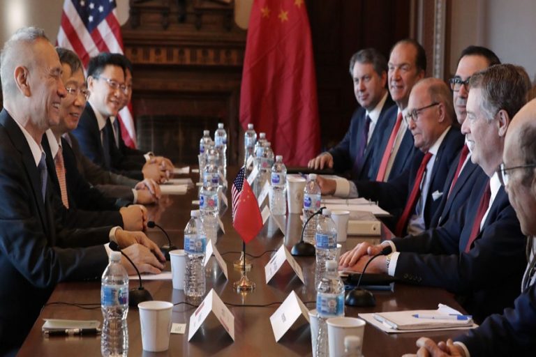 米国、中国、「数週間」で貿易協議を締結