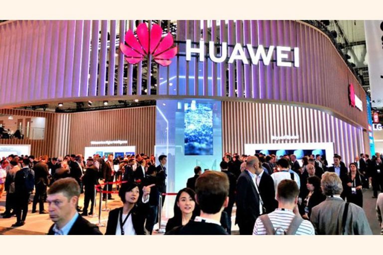Huawei社に5Gネットワークの構築を支援させる英国