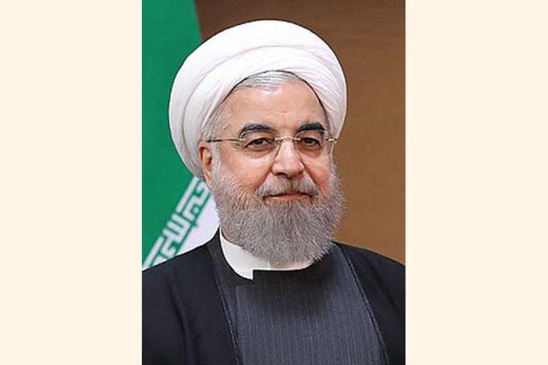 Rouhaniは戦時中の執行権限を求めています