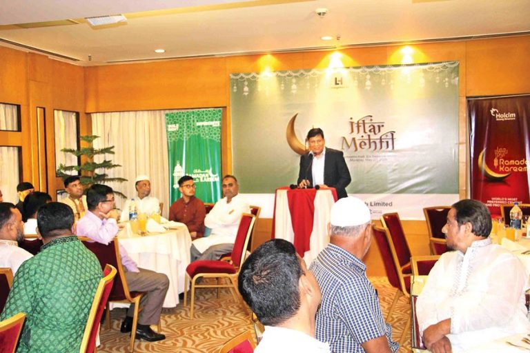 LHBLがIftar Mehfilをホストしました