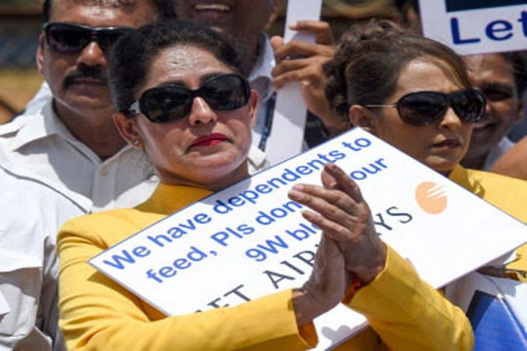 インドはジェットエアウェイズの復活のための少しの範囲を見ます