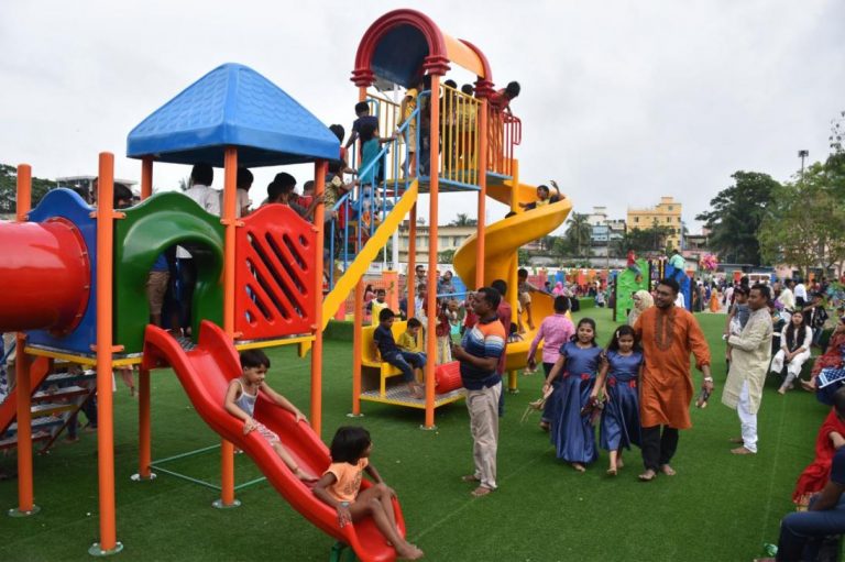 ボリシャルに児童公園開設