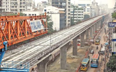 姿を現したメトロ鉄道