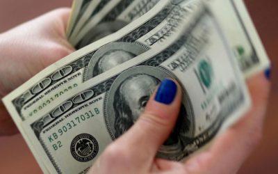 1週間の安値対円に近い利下げの賭け金ドル