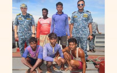 バングラデシュ海軍要員が救出