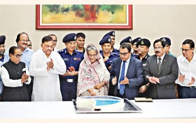 経済発展のために平和を維持する、PMは警察に語る