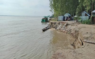 バンガバンドゥ橋近くのジャムナ侵食が深刻な転換