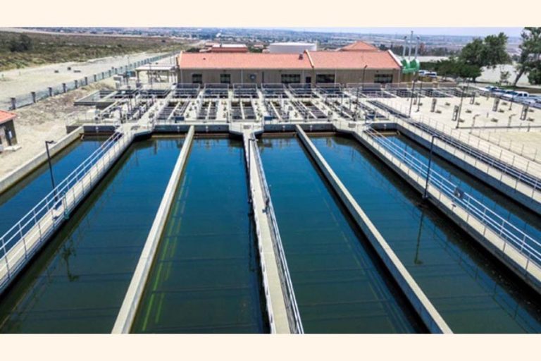 急性水危機に苦しむSCC居住者