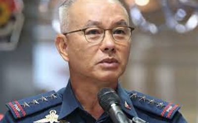 フィリピンの警察は元大統領に対する薬物罪を推奨