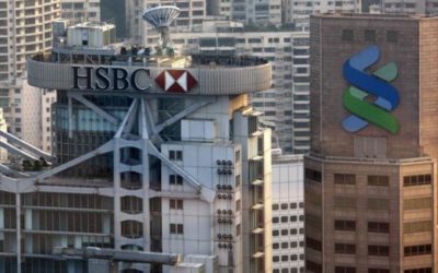 HSBC、スタンチャート株は違法なマネーフローの報告で22年ぶりの安値に下落