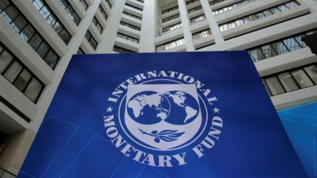 IMF GDP予測を4.4%に引下げ