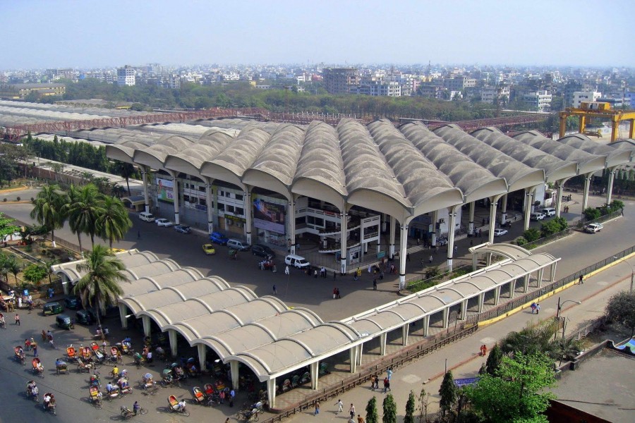 コムラプール駅