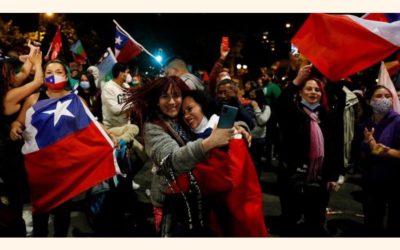 チリが憲法を書き直すために投票するときの歓喜
