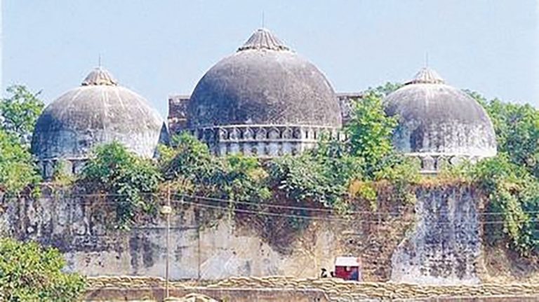 Babri Masjid解体事件：インドの裁判所は32人の被告人全員を承認する