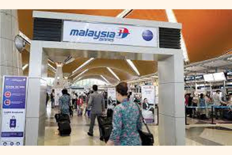 マレーシア航空グループは現金が少なく、貸し手からの大幅な割引を求めていた