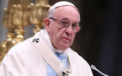 教皇はウイルスに反応して団結の欠如を批判する